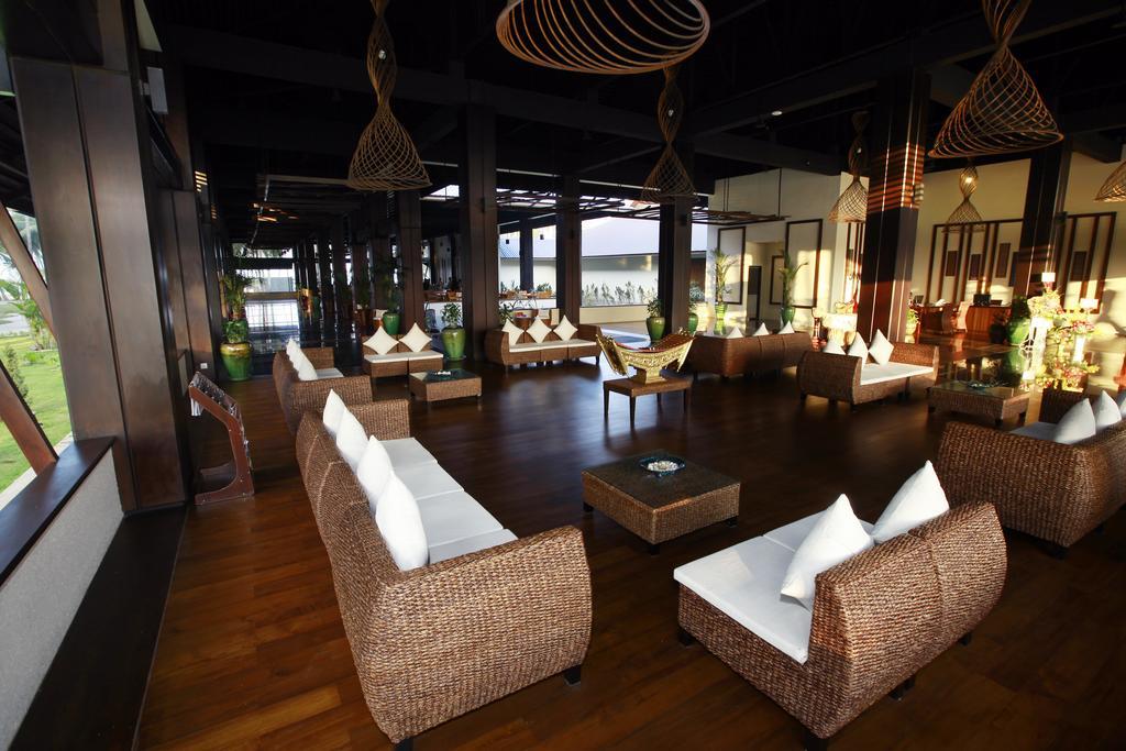 Eskala Hotels And Resorts Нгве-Саунг Экстерьер фото