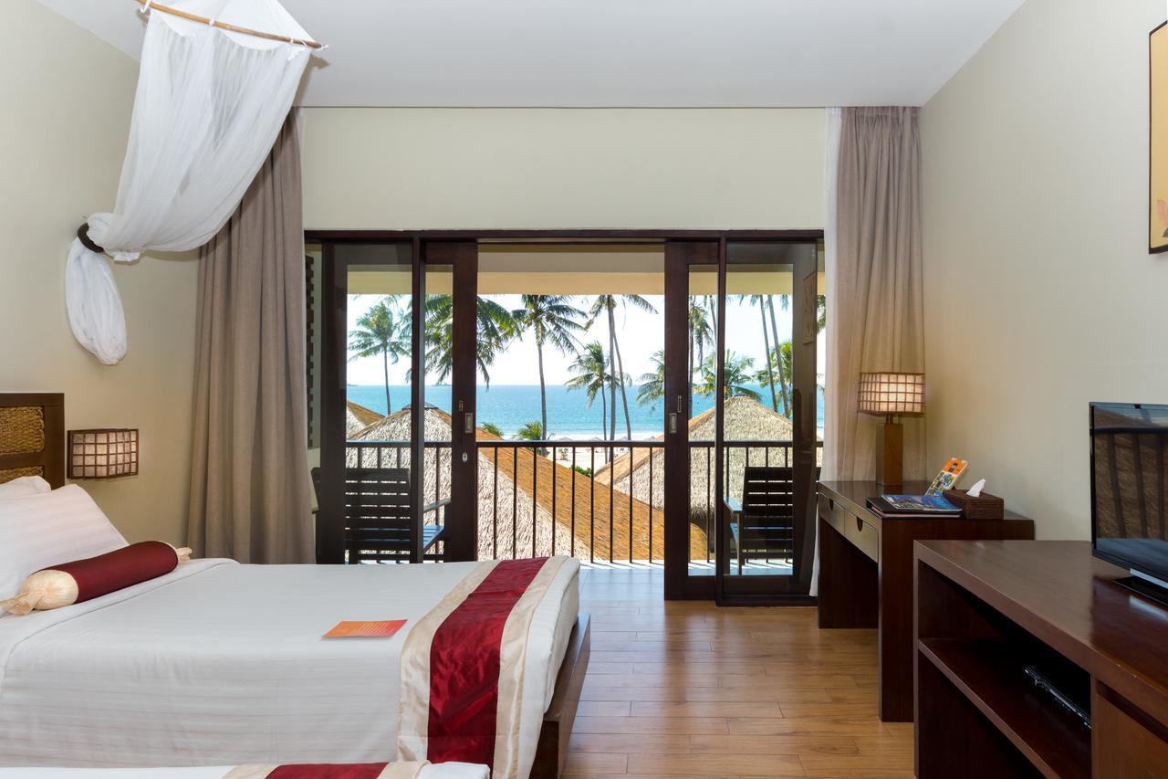 Eskala Hotels And Resorts Нгве-Саунг Экстерьер фото