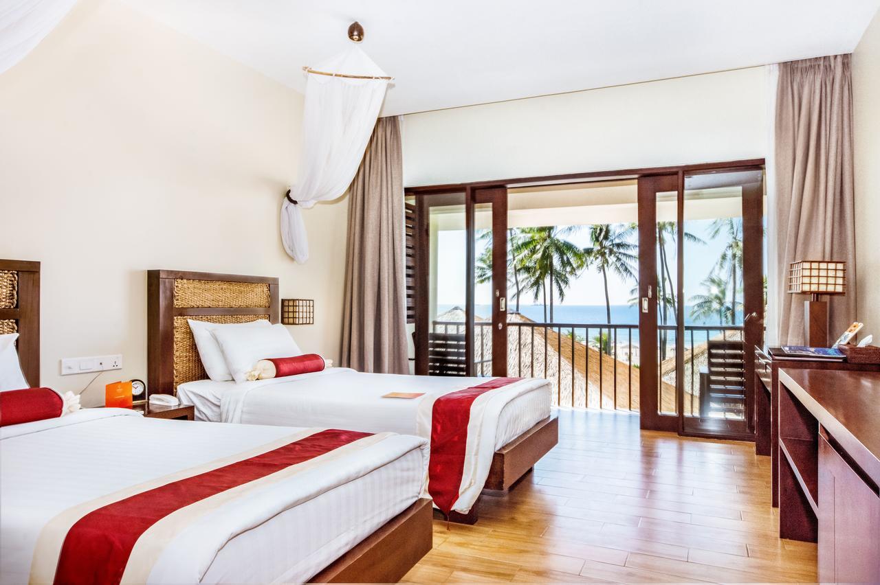 Eskala Hotels And Resorts Нгве-Саунг Экстерьер фото