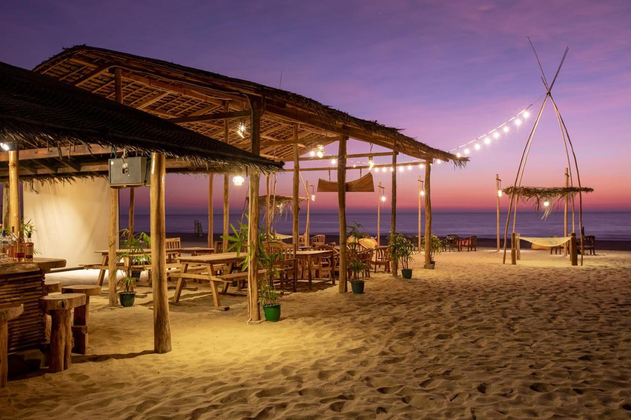 Eskala Hotels And Resorts Нгве-Саунг Экстерьер фото